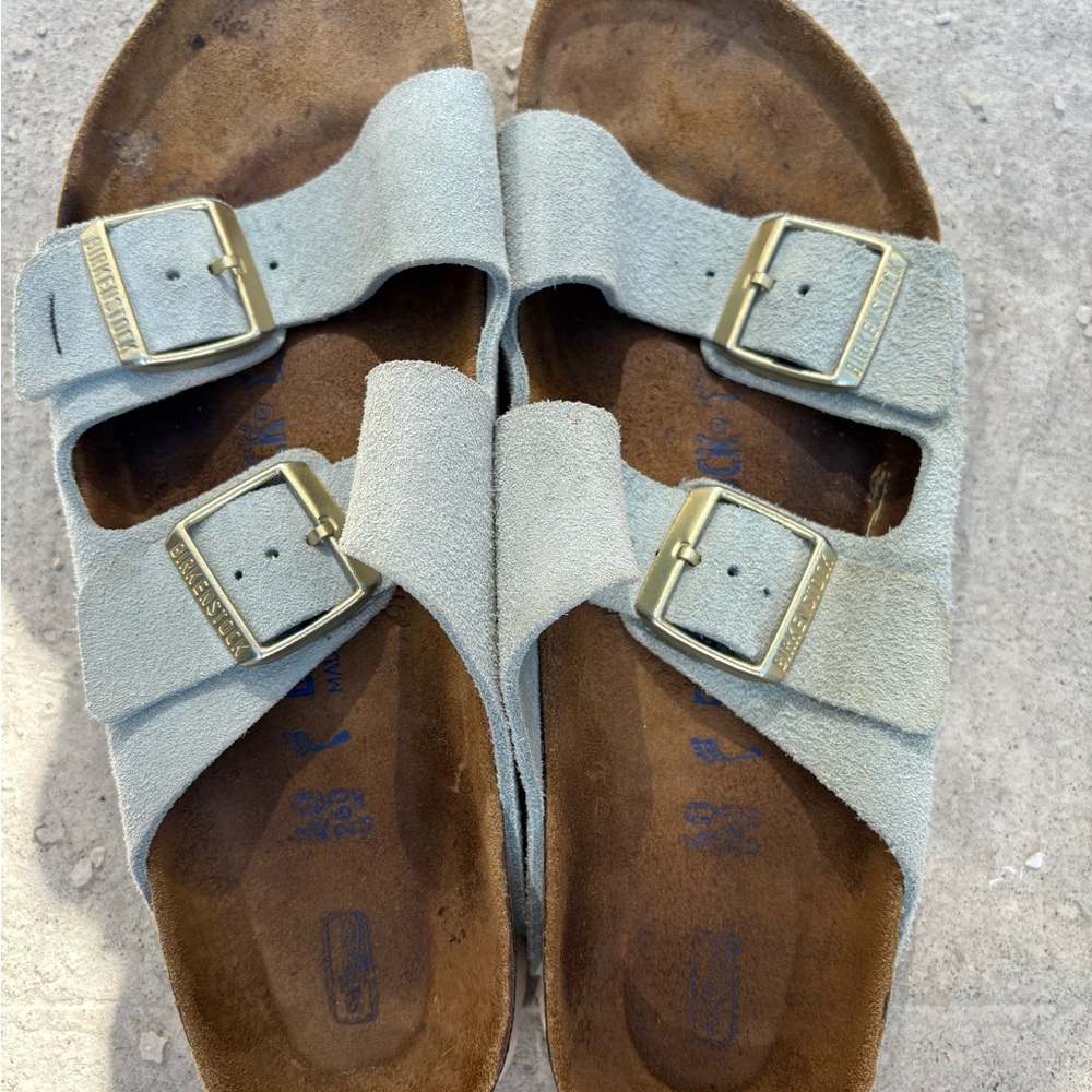 Birkenstock Arizona mint green suede Sandals with Contoured Footbed- soft bed.